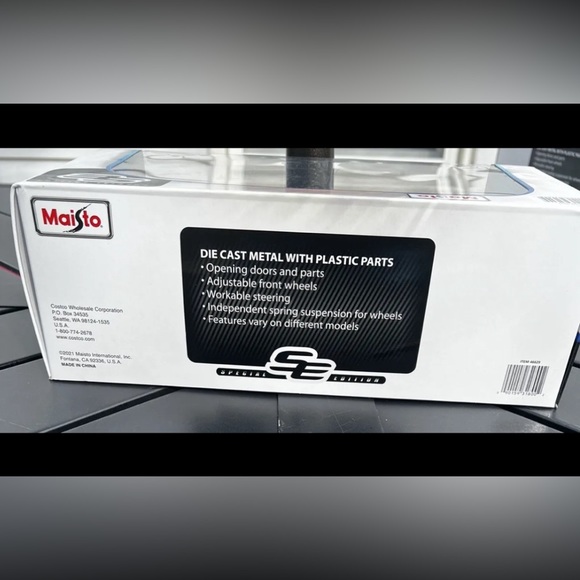 1968 Ford Mustang GT Cobra Jet 1-18 Diecast Maisto SE Blue - Picture 3 of 3